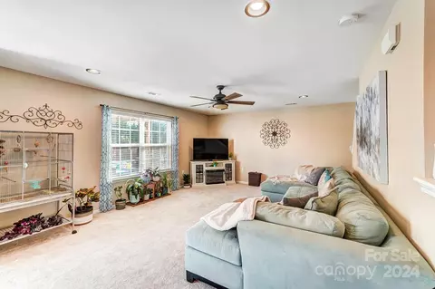 Living - 810 Bartram Ave, Concord, NC 28025 photo 2 of 4