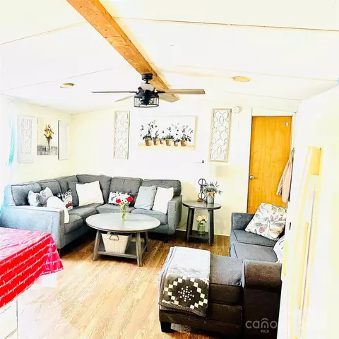 125 Kristey Ln, Hendersonville, NC 28792