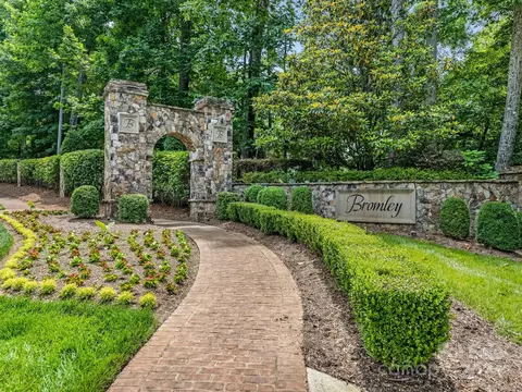 1205 Bromley Dr, Weddington, NC 28104