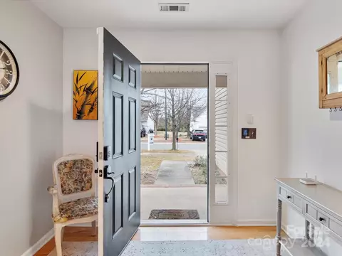 Entry Way - 2327 Kingstree Dr, Monroe, NC 28112 photo 2 of 3