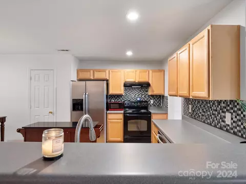 Kitchen - 2327 Kingstree Dr, Monroe, NC 28112 photo 3 of 5
