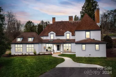 42 Cranford Rd, Asheville, NC 28806