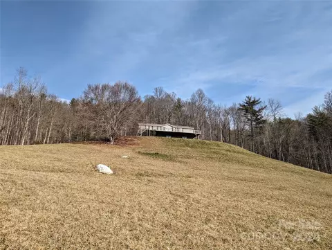 2585 Upper Paw Paw Rd, Marshall, NC 28753