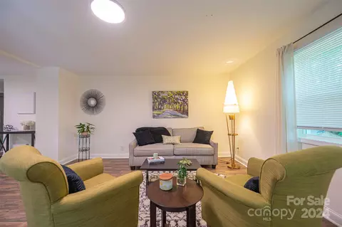 110 Georgia Belle Ave, Belmont, NC 28012
