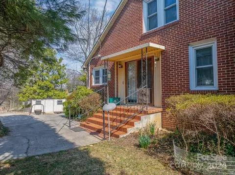 Exterior - 527 E Oak St, Marion, NC 28752 photo 17 of 24