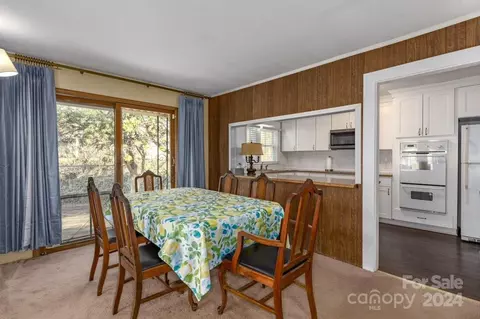 Dining - 527 E Oak St, Marion, NC 28752 photo 1 of 1