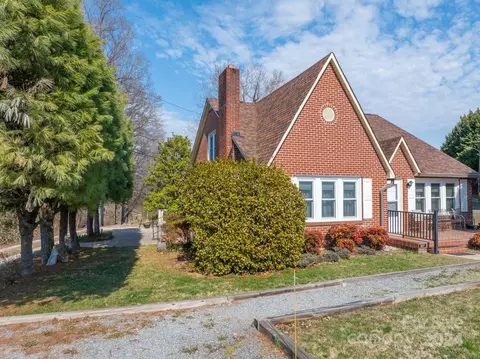 Exterior - 527 E Oak St, Marion, NC 28752 photo 23 of 24