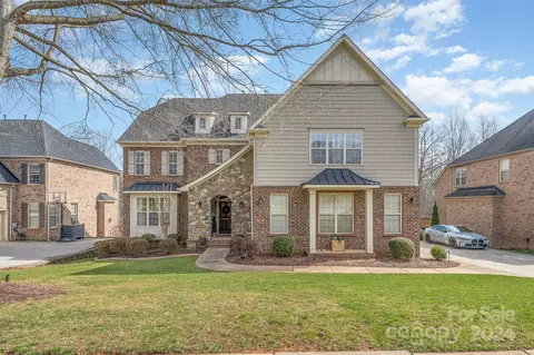 4401 Hoffmeister Dr, Waxhaw, NC 28173