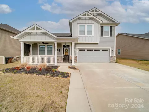 1015 Fairbrae Ln, Indian Trail, NC 28079