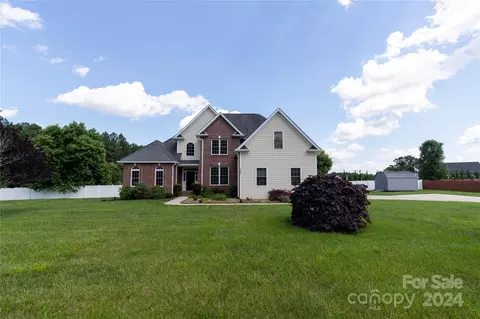 883 Monbo Rd, Statesville, NC 28677