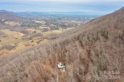 298 S Turkey Creek Rd, Leicester, NC 28748