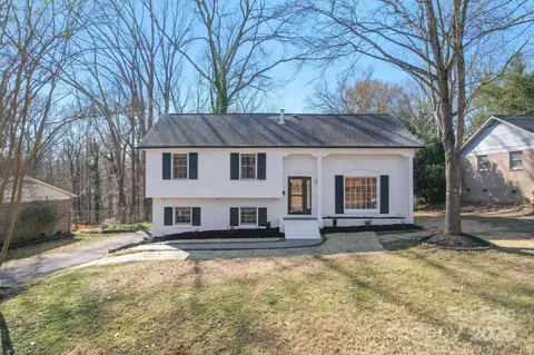 7015 Sherbourne Dr, Charlotte, NC 28210