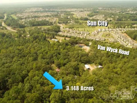 266 Saddle Rd, Lancaster, SC 29720