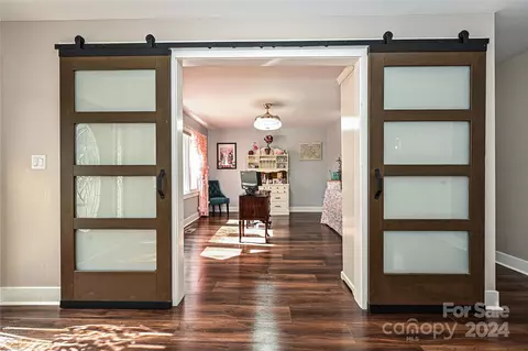 Entry Way - 266 Saddle Rd, Lancaster, SC 29720 photo 2 of 2