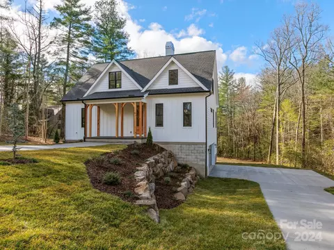 Exterior - 70 Reta Rd, Fairview, NC 28730 photo 2 of 4