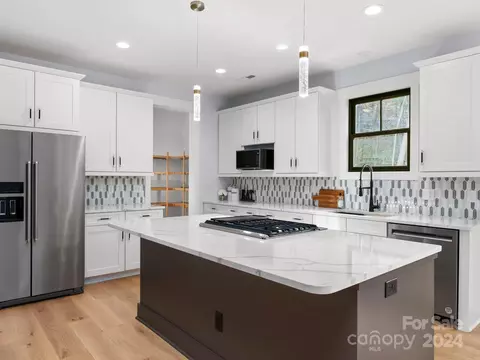 Kitchen - 70 Reta Rd, Fairview, NC 28730 photo 1 of 2
