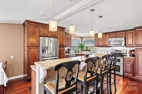 Kitchen - 8553 Hagers Ferry Rd, Denver, NC 28037 photo 5 of 6