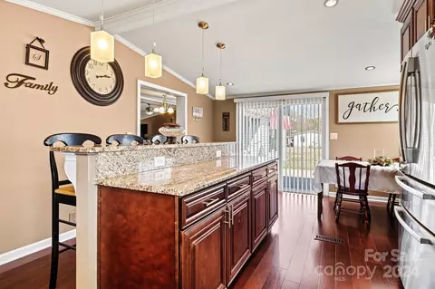 Kitchen - 8553 Hagers Ferry Rd, Denver, NC 28037 photo 3 of 6