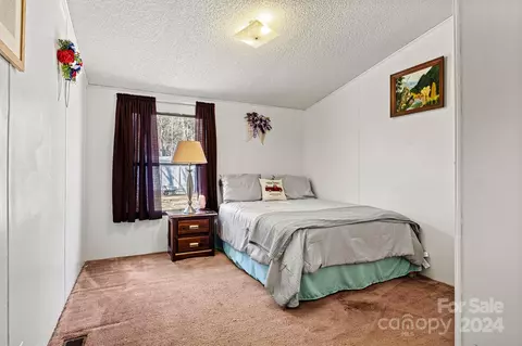 Bedroom - 8553 Hagers Ferry Rd, Denver, NC 28037 photo 4 of 7