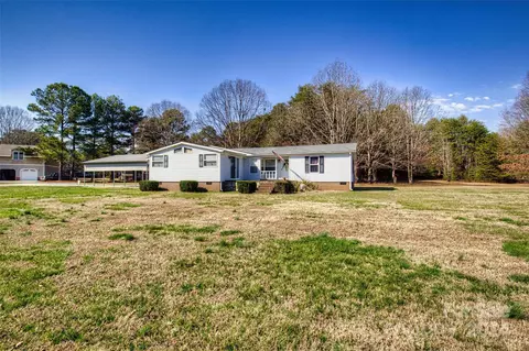 Exterior - 8553 Hagers Ferry Rd, Denver, NC 28037 photo 10 of 10