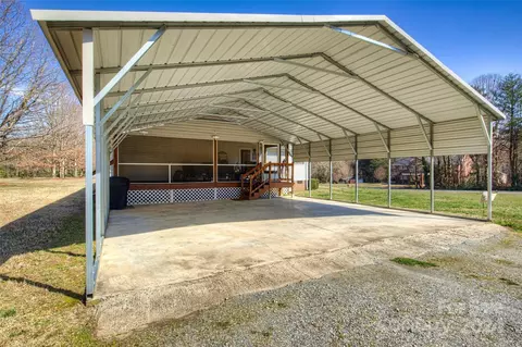 Exterior - 8553 Hagers Ferry Rd, Denver, NC 28037 photo 6 of 10