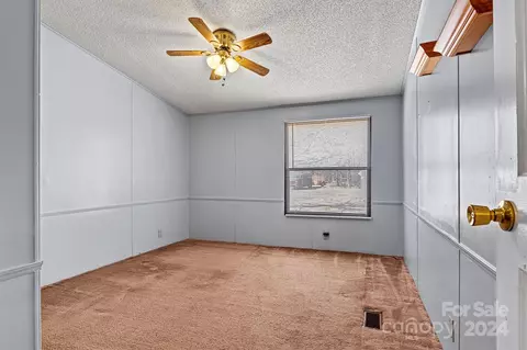Bedroom - 8553 Hagers Ferry Rd, Denver, NC 28037 photo 6 of 7