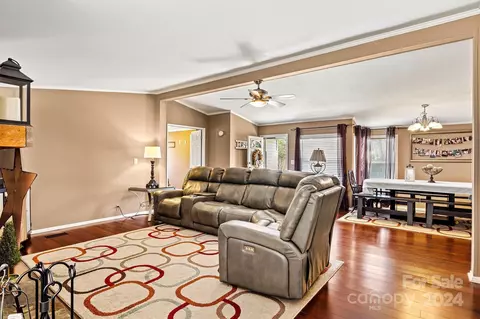 Living - 8553 Hagers Ferry Rd, Denver, NC 28037 photo 2 of 2