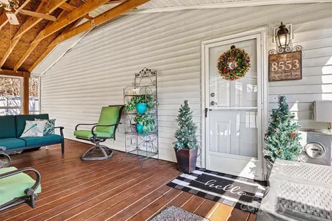 Exterior - 8553 Hagers Ferry Rd, Denver, NC 28037 photo 3 of 10