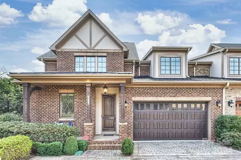 3303 Smith Point Ct, Charlotte, NC 28226
