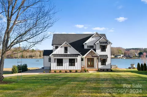 160 Elysian Dr, Mooresville, NC 28117