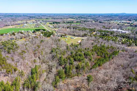 5921 Leil Rd, Hickory, NC 28602 photo 12