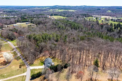 5921 Leil Rd, Hickory, NC 28602 photo 9