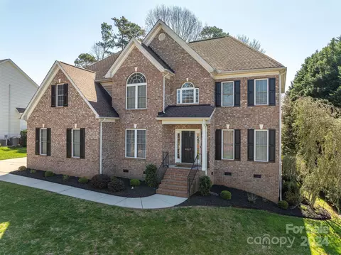 4517 Brent Wood Dr, Belmont, NC 28012