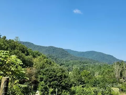 Evergreen Road, Burnsville, NC 28714