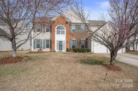 7622 Rathburn Ln, Charlotte, NC 28277