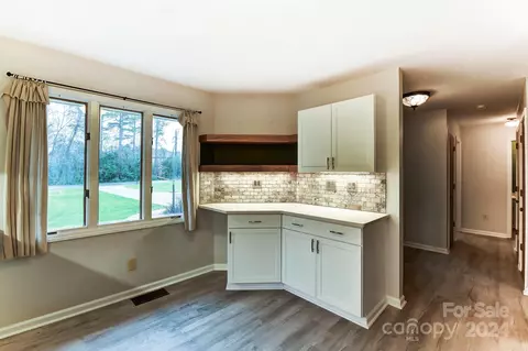 Kitchen - 7743 Mcconnell Rd, Denver, NC 28037 photo 2 of 5