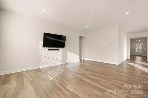 Living - 923 Moose Trl, Matthews, NC 28104 photo 2 of 3