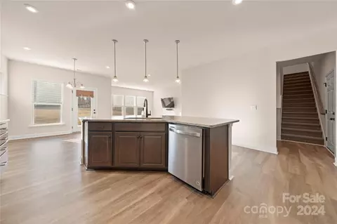 Kitchen - 923 Moose Trl, Matthews, NC 28104 photo 3 of 6