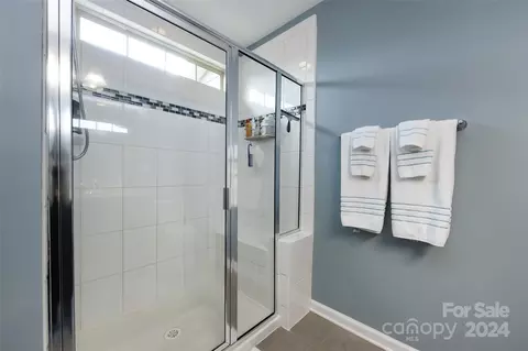 Bath - 2146 Arbor Loop Dr, Charlotte, NC 28217 photo 2 of 4