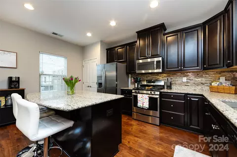 Kitchen - 2146 Arbor Loop Dr, Charlotte, NC 28217 photo 2 of 6