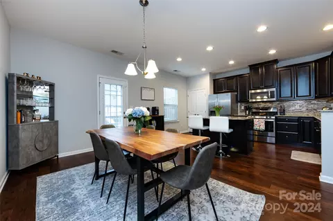 Dining - 2146 Arbor Loop Dr, Charlotte, NC 28217 photo 2 of 4