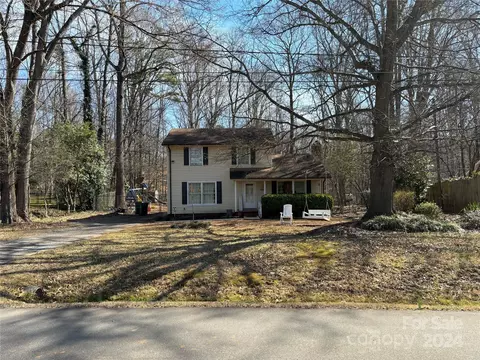 1440 Niagara Cir, Charlotte, NC 28214