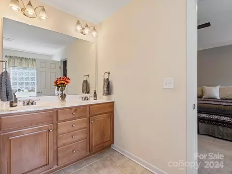 Bath - 219 Clear Spring Ct, Fort Mill, SC 29708 photo 2 of 2