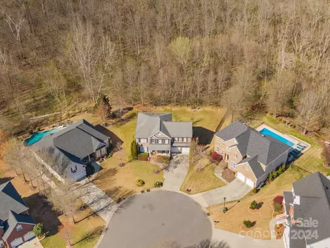 View/Area - 219 Clear Spring Ct, Fort Mill, SC 29708 photo 4 of 5