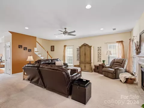 Living - 219 Clear Spring Ct, Fort Mill, SC 29708 photo 2 of 3