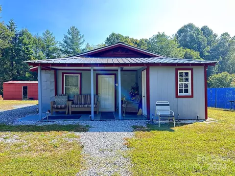 110 Pole Miller Ext, Brevard, NC 28712