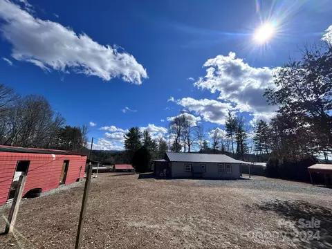 Exterior - 110 Pole Miller Ext, Brevard, NC 28712 photo 20 of 22