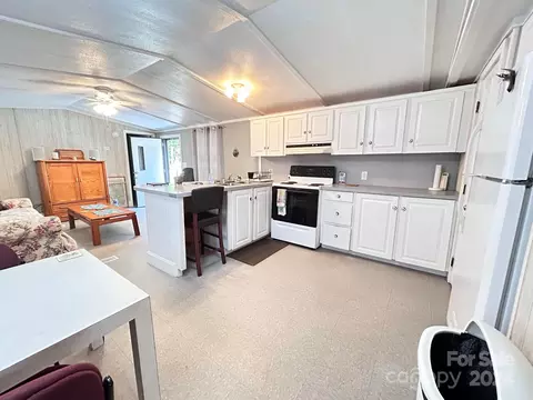 Kitchen - 110 Pole Miller Ext, Brevard, NC 28712 photo 2 of 2