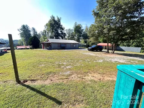 Exterior - 110 Pole Miller Ext, Brevard, NC 28712 photo 5 of 22
