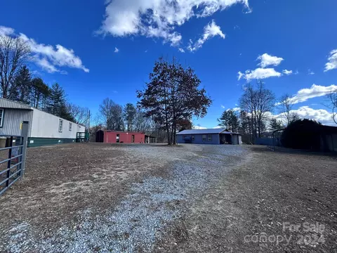 Exterior - 110 Pole Miller Ext, Brevard, NC 28712 photo 16 of 22